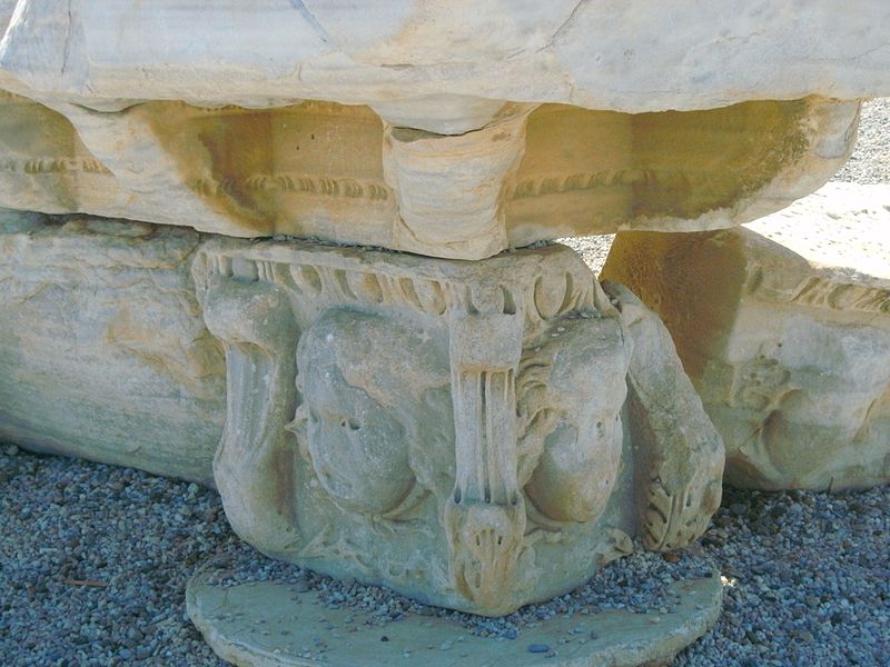 File:Türkei Mittelmeerküste Side Selimiye Apollo Tempel Bruchstück - panoramio.jpg