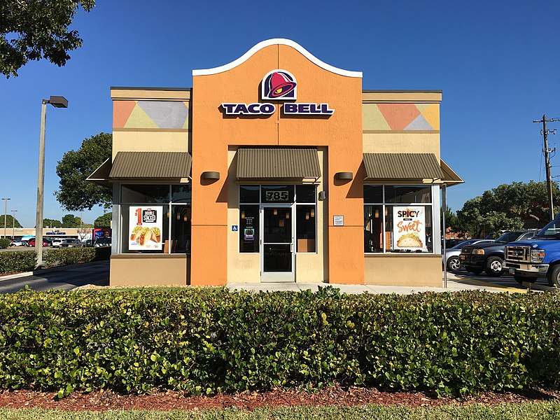 File:Taco Bell Hialeah Florida (31594397883).jpg