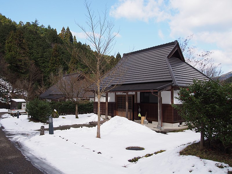 File:Tennyonosato (1).jpg