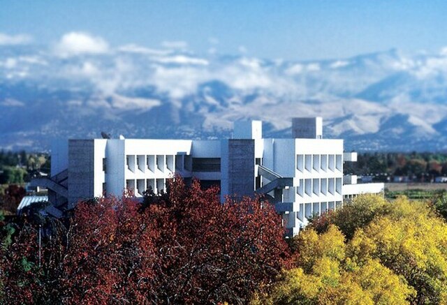 The Craig School of Business with the Sierra Nevada mountains in the background