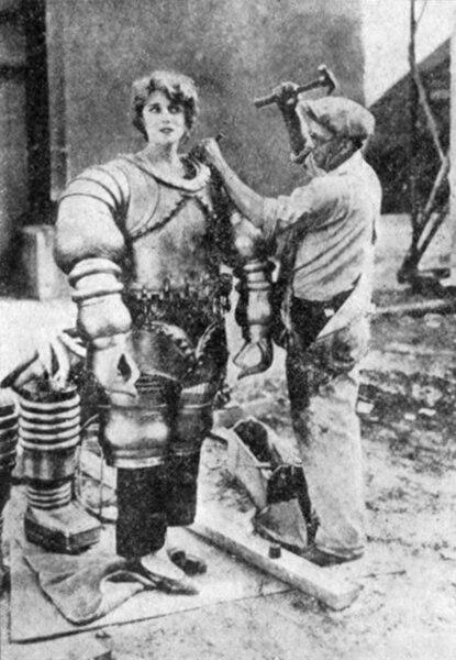 Jane Daly (Jacqueline Gadsden) prepared for a scene in The Mysterious Island