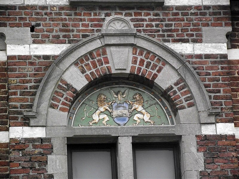 File:Tienen buurtspoorwegen gebouw detail 1.jpg