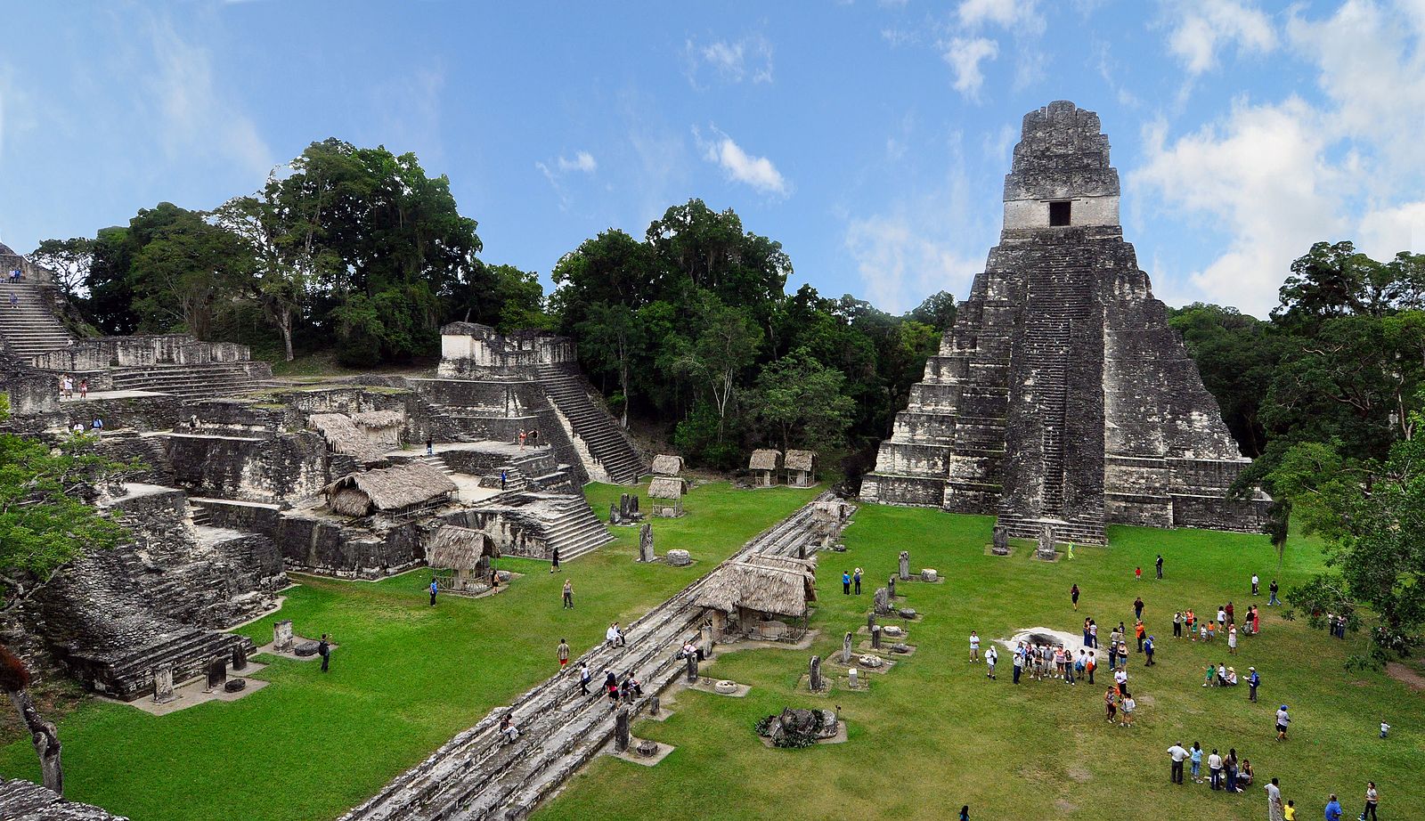 Honda lança HR-V na Guatemala 1600px-Tikal_mayan_ruins_2009