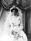 Queen Takipō on her wedding day