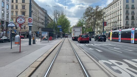 File:Tram 1 timelapse -- Ring, Volkstheater - Paulanergasse.ogv