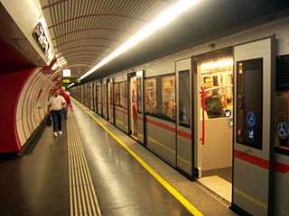 <span class="mw-page-title-main">Südtiroler Platz-Hauptbahnhof station</span> Vienna U-Bahn station