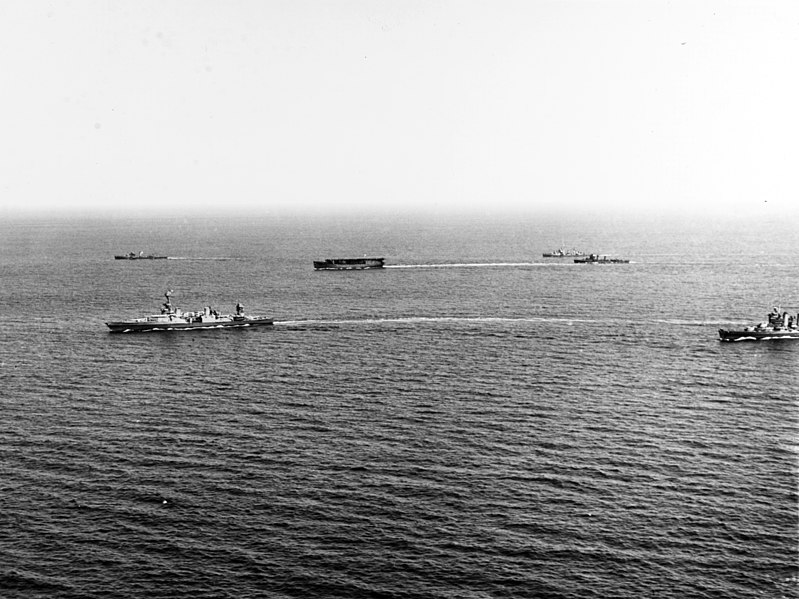 File:USS Long Island (AVG-1) underway with cruisers and destroyers, in August 1941 (80-G-13074).jpg