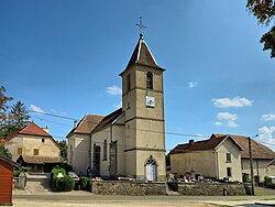 Vernois-lès-Belvoir, l'église.jpg