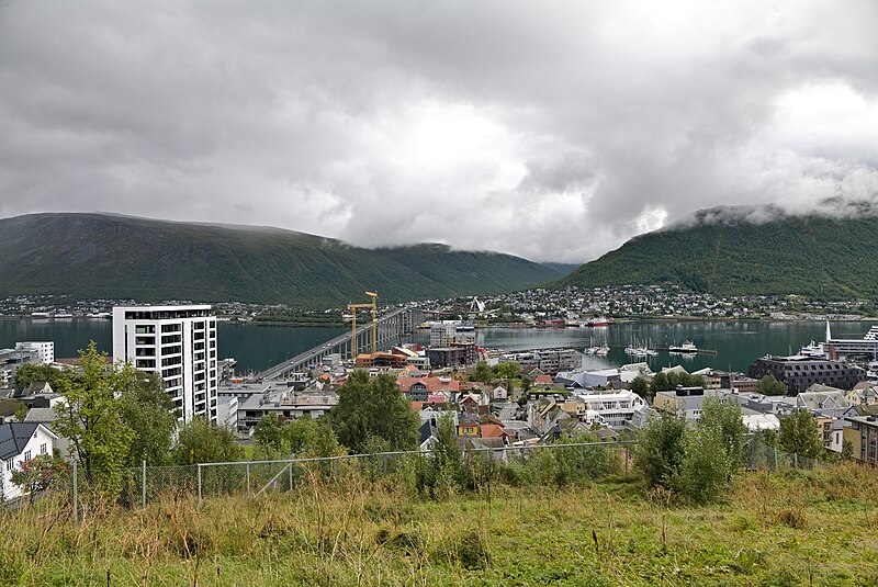 File:View from Tromsø maritime skole viewpoint 2022-09-06 01.jpg