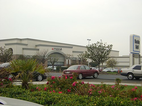 Visalia Mall (Visalia, CA).jpg
