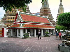 Wat pho. Таиланд архитектура. Школа ват Пхо. Храм ват Пхо картинки. Школы Таиланда архитектура.