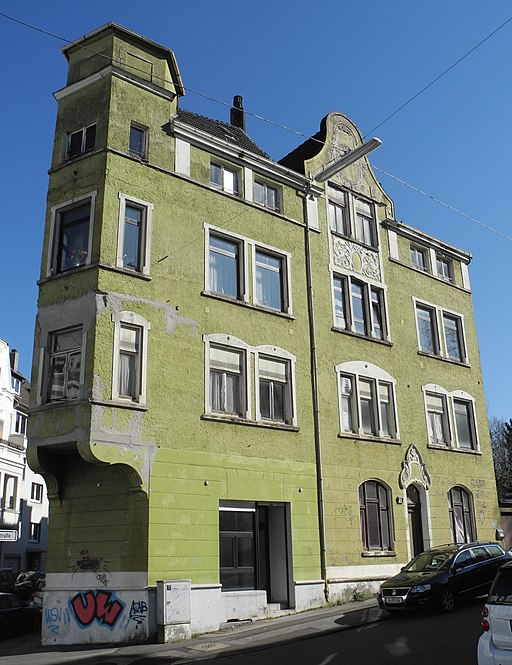 Wuppertal, Brucher Str. 7, schräg von links, Bild 2