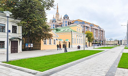 Новинский бульвар. Новинский бульвар Москва. Новицкий бульвар в Москве. Москва дворы Басманного района.