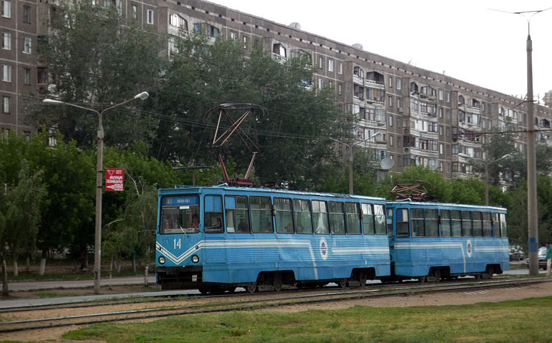 ファイル:Павлодар трамвай021.jpg
