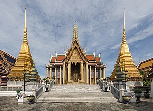 วัดพระศรีรัตนศาสดาราม วัดพระแก้ว กรุงเทพมหานคร - Wat Phra Kaew, Temple of Emerald Buddha, Bangkok, Thailand.jpg