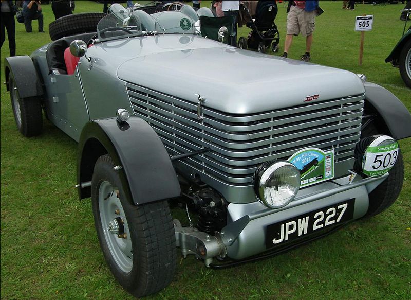 Die Donald Healey Motor Company 800px-1947_Healey_Duncan_Drone_Kop_Hill_2013