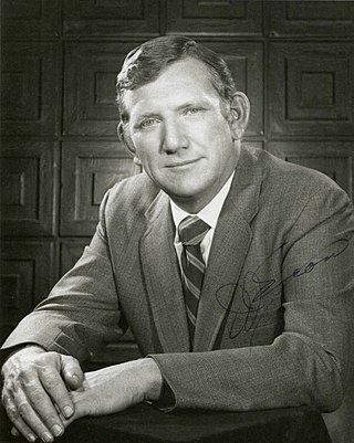 <span class="mw-page-title-main">J. James Exon</span> American politician (1921–2005)