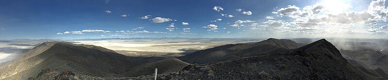 File:2015-04-18 16 25 06 Panorama east and south from unnamed peak 5576 in the West Humboldt Range of Churchill County, Nevada.jpg