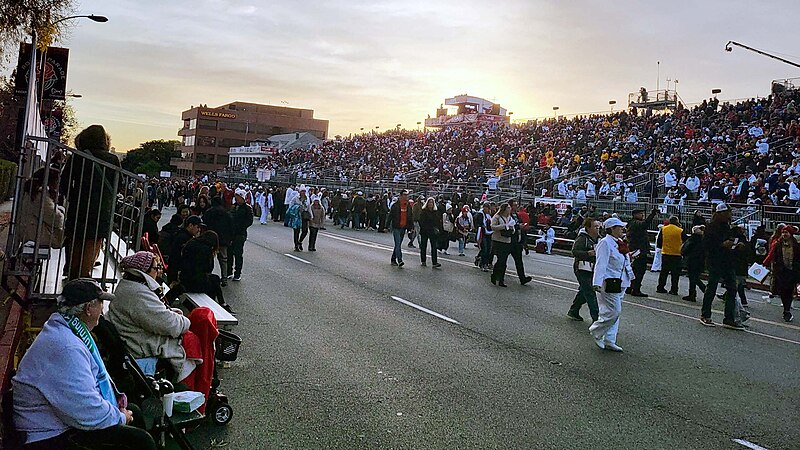 File:2023 Rose Parade Spectators.jpg