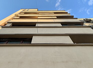 Horizontal mouldings – Strada Maria Rosetti no. 55 in Bucharest, by unknown architect (c. 1930)