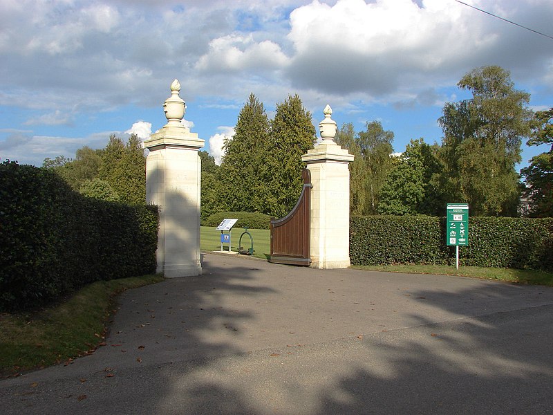 File:Air Forces Memorial, Runnymede - geograph.org.uk - 3152075.jpg