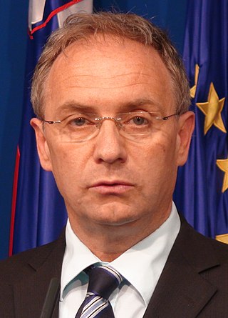 <span class="mw-page-title-main">Aleš Hojs</span> Slovenian politician (born 1961)