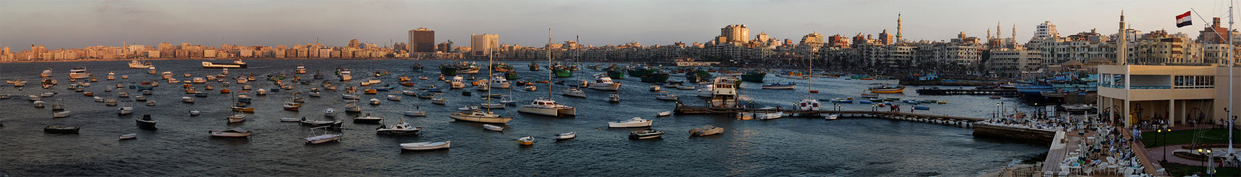Spanduk pelabuhan Alexandria.jpg