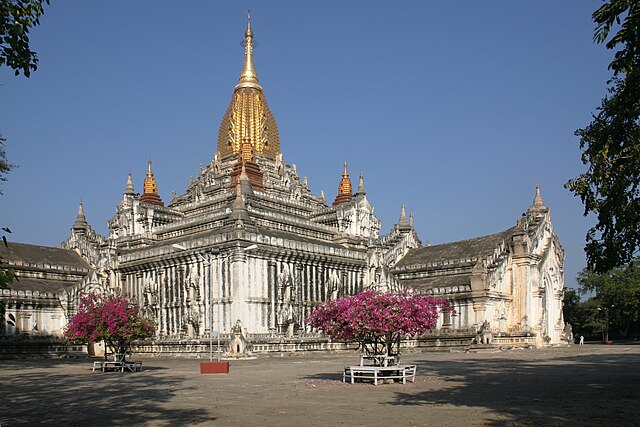 Ananda Temple in Bagan is a classic example of a pahto.