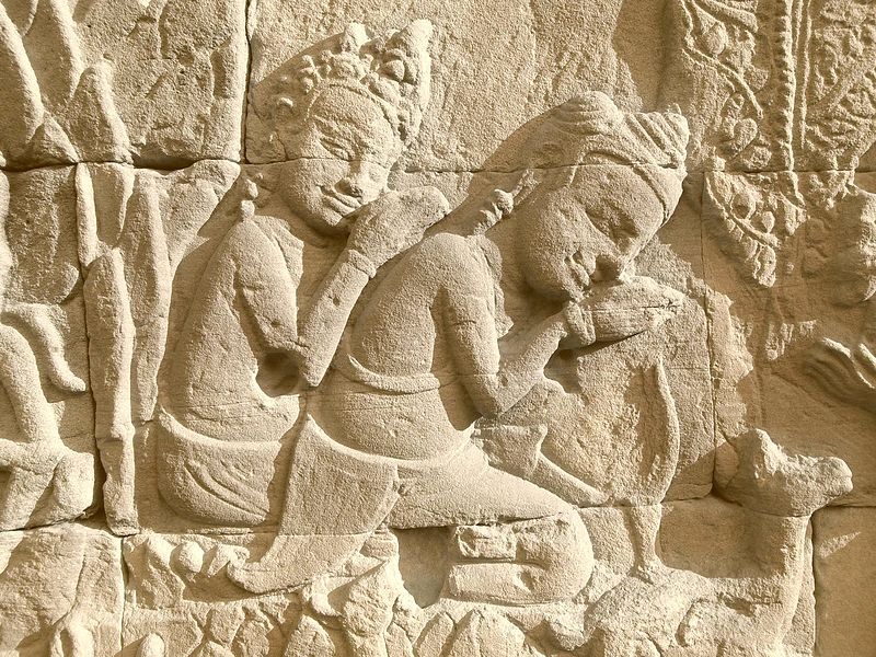 File:Angkor - Bayon - 050 Resting (8581880560).jpg