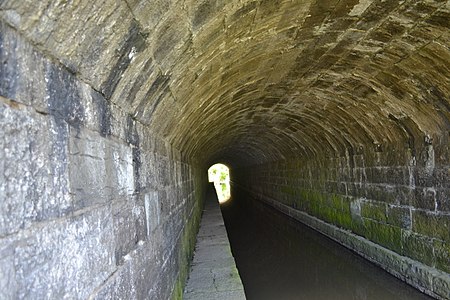 Aqueduc de la Rivière-Saint-Pierre, rivière qui n'en porte plus que le nom à la suite de tous les aménagements du territoire par l'homme.