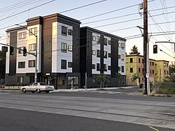 Kreuzung von Dekum Street und Interstate Avenue in der Arbor Lodge