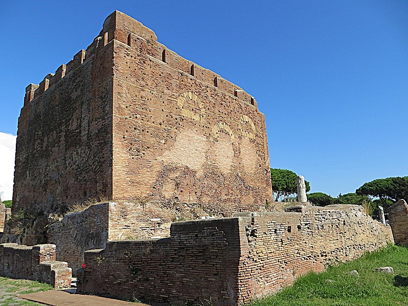 File:Area archeologica di Ostia Antica - panoramio (46).jpg