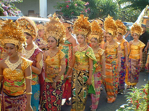 Art & Culture - Bali Traditional Fashion