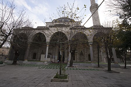 Atik Ali Pasha Mosque 6235.jpg