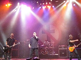 Bad Religion під час концерту, 2011 р.