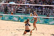 Deutsch: Beachvolleyball bei den Olympischen Jugendspielen 2018; Tag 11, 17. Oktober 2018; Jungen, Spiel um Platz 3 – USA (Devon Newberry/Lindsey Sparks)-Norwegen (Emilie Olimstad/Frida Berntsen) 1:2 (21–1/13–21/9–15) English: Beach volleyball at the 2018 Summer Youth Olympics at 17 October 2018 – Bronze Medal Match – USA (Devon Newberry/Lindsey Sparks)-Norway (Emilie Olimstad/Frida Berntsen) 1:2 (21–1/13–21/9–15)