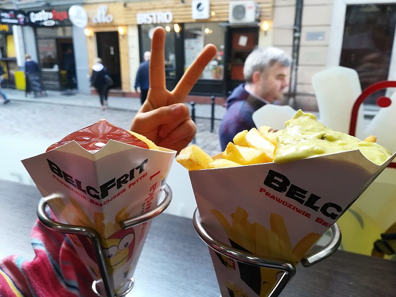 File:Belgian pommes frites in Poznan, Wroclawska Street (1).jpg