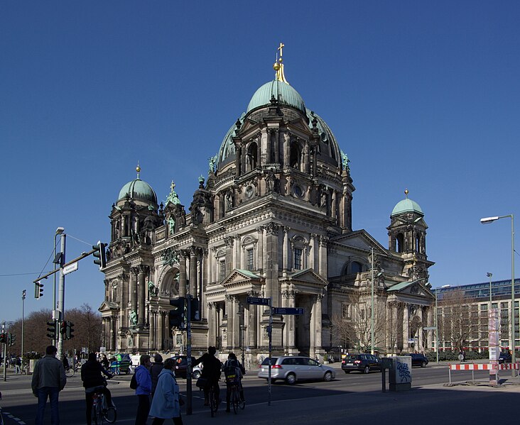 File:Berliner Dom BW 3.jpg