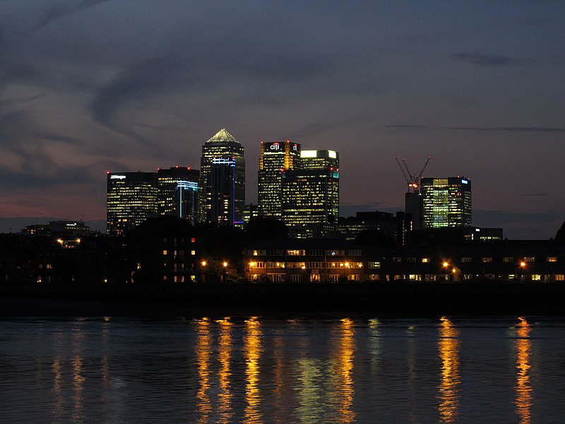 File:Canary Wharf skyline, from Greenwich at dusk.JPG