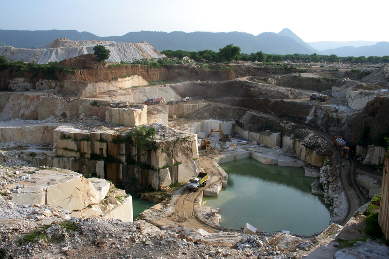 File:Carrière de marbre, près de Jaipur, Inde.png