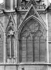 Cathédrale Notre-Dame - Abside, fenêtre - Paris 04 - Médiathèque de l'architecture et du patrimoine - APMH00014056.jpg