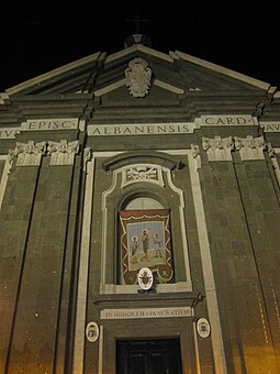 West front Cattedrale San Pancrazio Albano 01.JPG