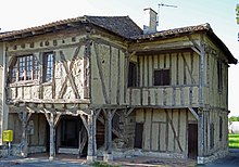 Cavarc - Maison à empilage de poutres de Saint-Dizier -1.JPG