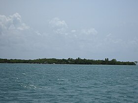 Cayo Aurora (western cay) from ferry boat