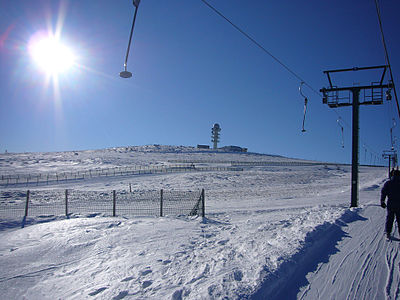 Подъёмник для лыжников и сноубордистов горнолыжного курорта Шальмазель на восточной стороне Пьер-Сюр-Ота