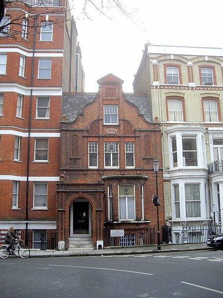 File:Cheniston Lodge, Kensington - geograph.org.uk - 2799618.jpg