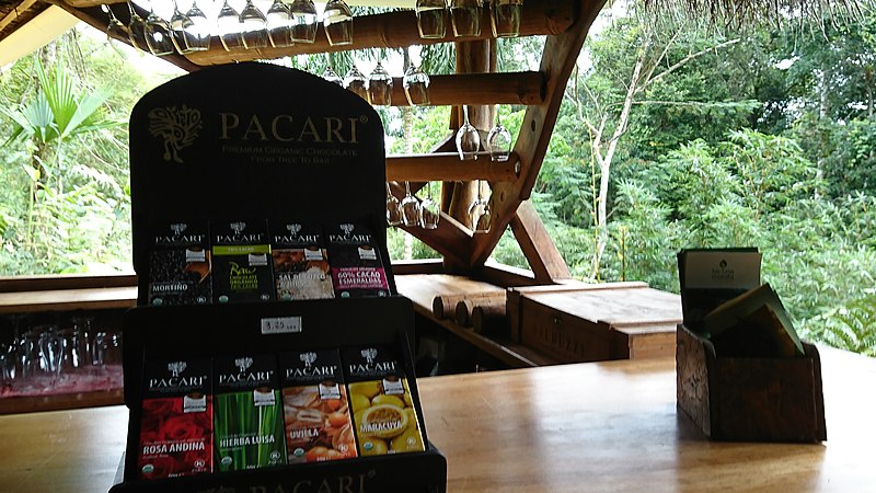 File:Chocolates Pacari, Ecuador.jpg
