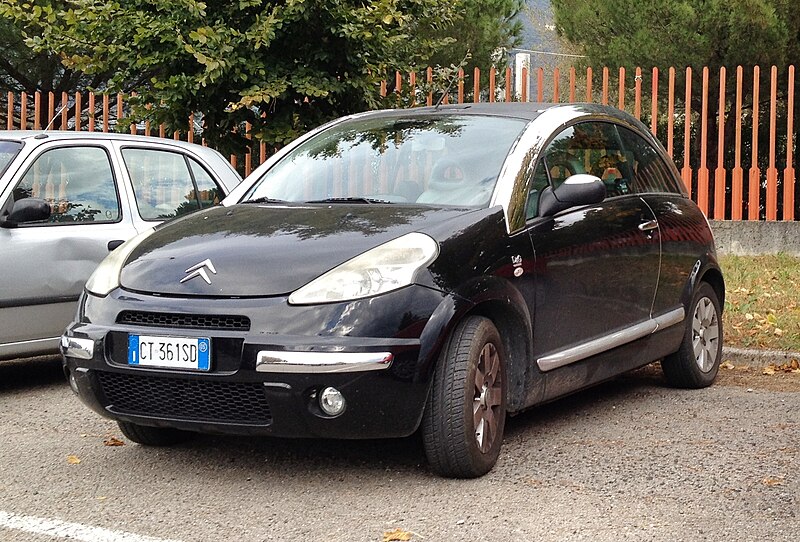 File:Citroën C3 Pluriel D&G.JPG