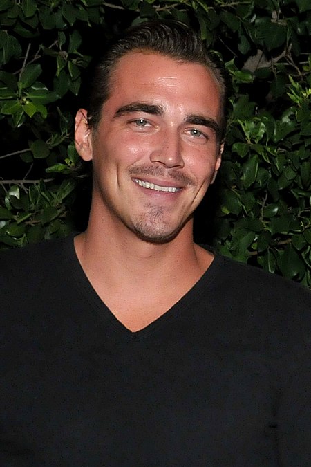 Clark James Gable 2015.jpg