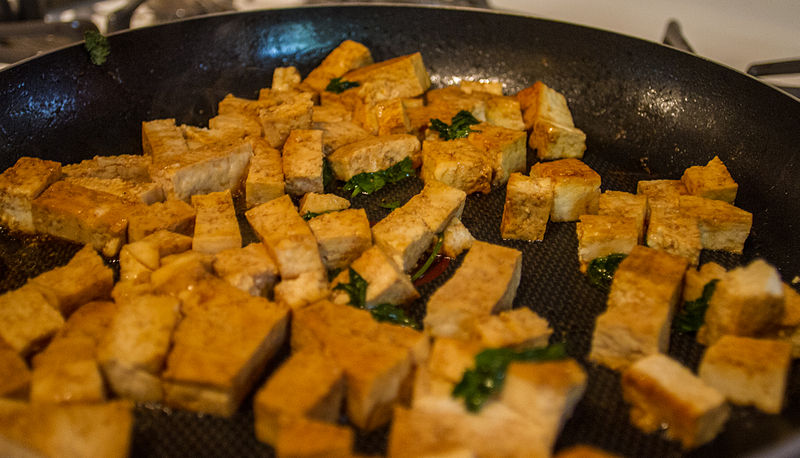 File:Cooking Tofu (17073564921).jpg